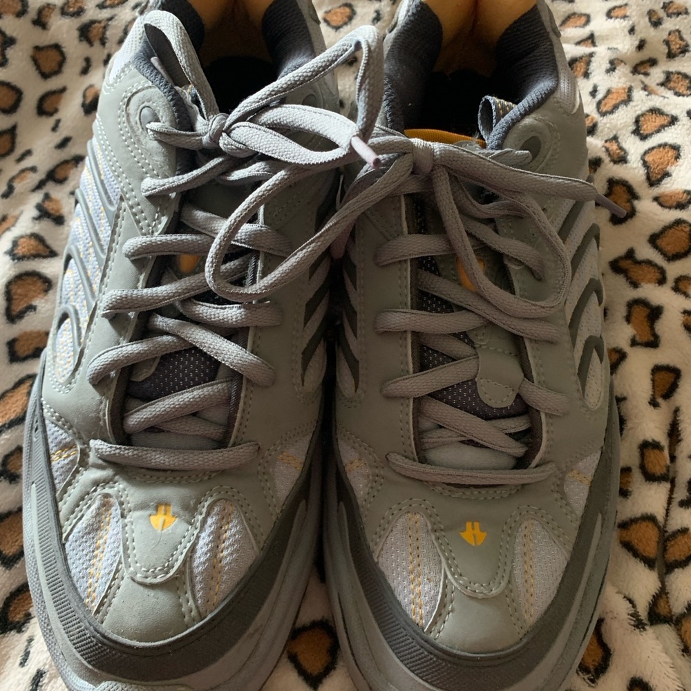 Radix sneakers